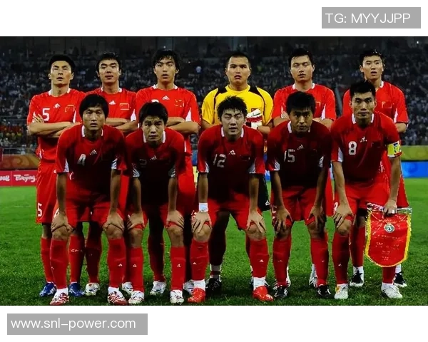 中国足球前锋球星盘点及其在国内外赛场的表现与成就 中国足球前锋球星盘点及其在国内外赛场的表现与成就