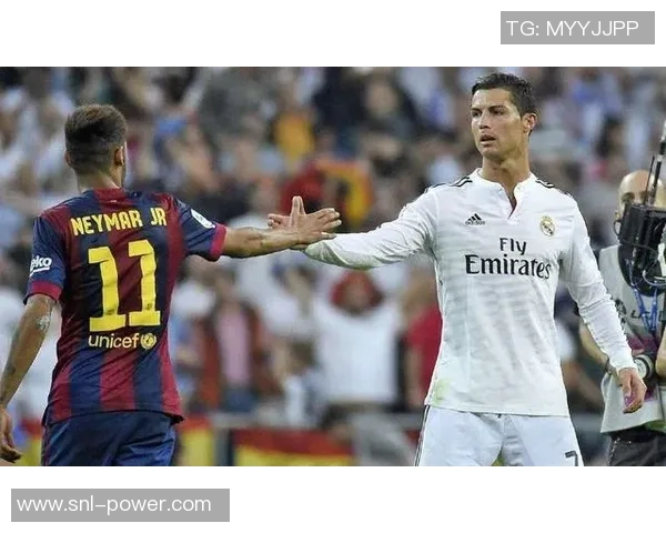 足球明星纷争：梅西、C罗、内马尔等超级球员的荣耀与挑战